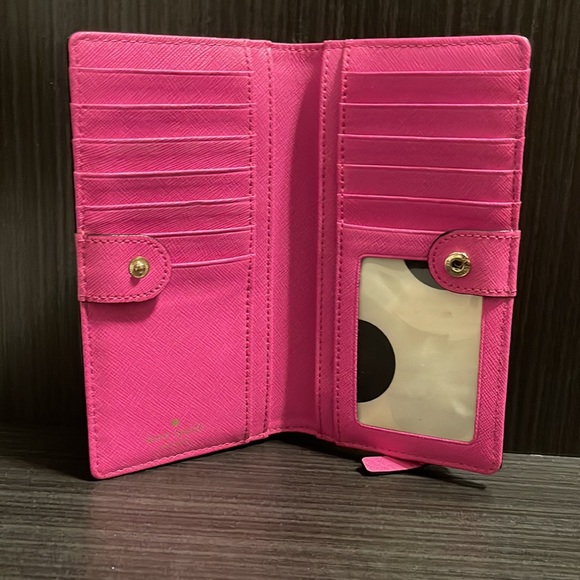 kate spade ♠️ Hot Pink Wallet - Picture 3 of 3
